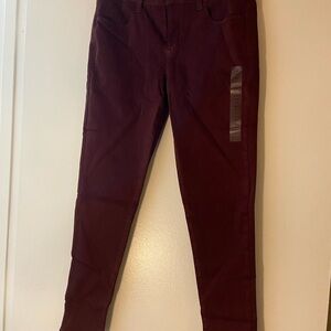 American Eagle Outfitters - Burgundy Jeggings - NWT!!!